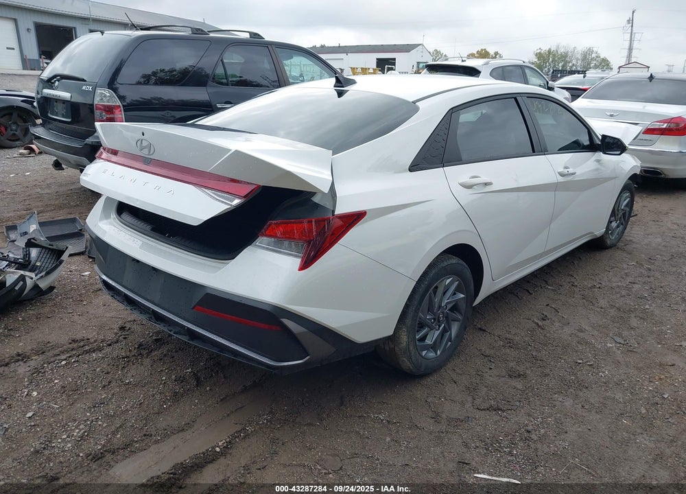 2024 HYUNDAI ELANTRA SEL VIN: KMHLM4DG3RU765964