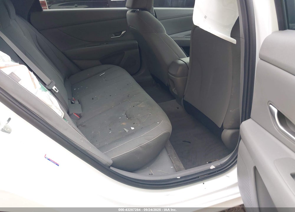 2024 HYUNDAI ELANTRA SEL VIN: KMHLM4DG3RU765964