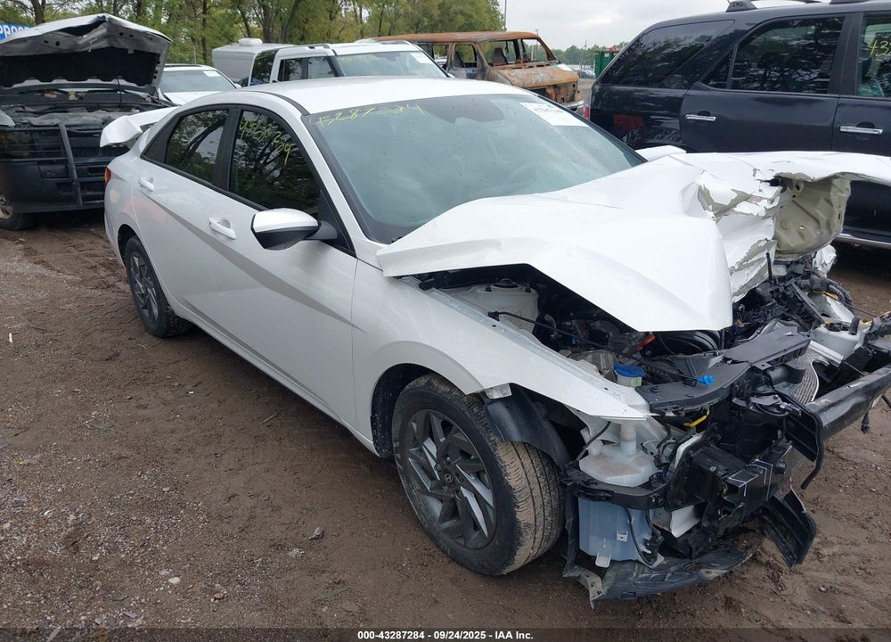 2024 HYUNDAI ELANTRA SEL VIN: KMHLM4DG3RU765964