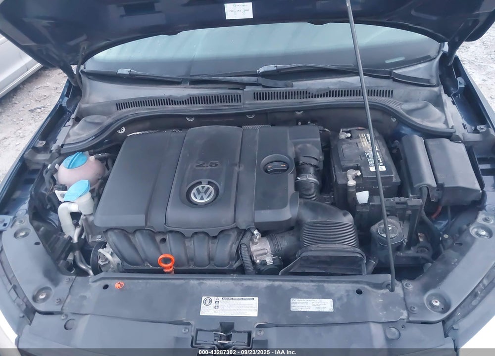 2013 VOLKSWAGEN JETTA VIN: 3VWDX7AJXDM389226