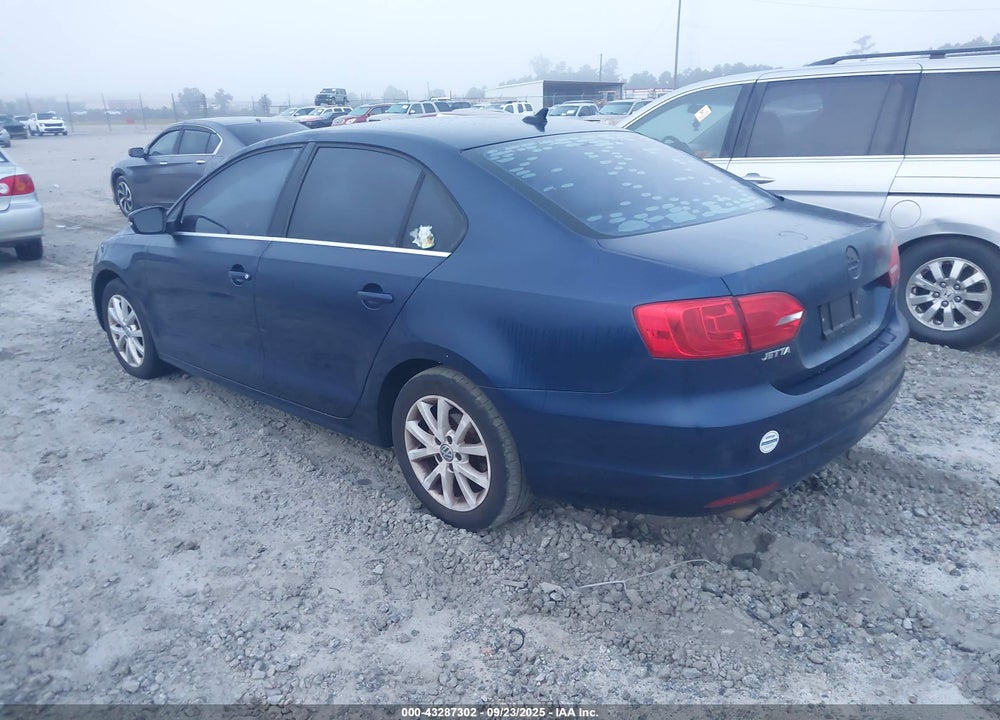 2013 VOLKSWAGEN JETTA VIN: 3VWDX7AJXDM389226