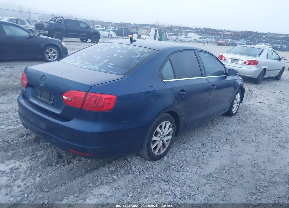 2013 VOLKSWAGEN JETTA VIN: 3VWDX7AJXDM389226