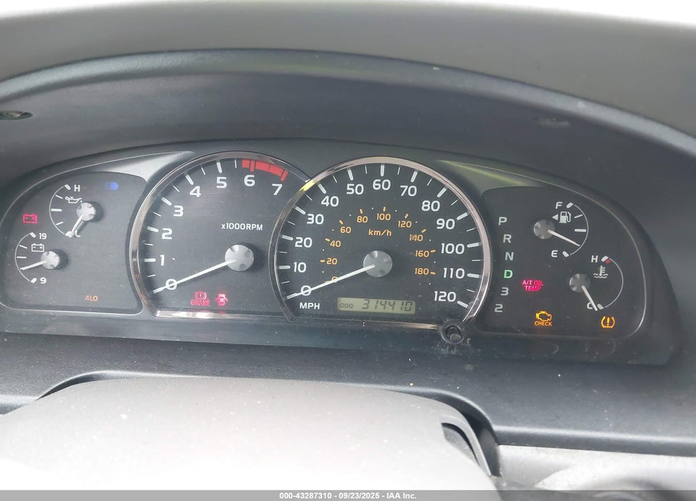 2005 TOYOTA SEQUOIA SR5 V8 VIN: 5TDBT44AX5S241305