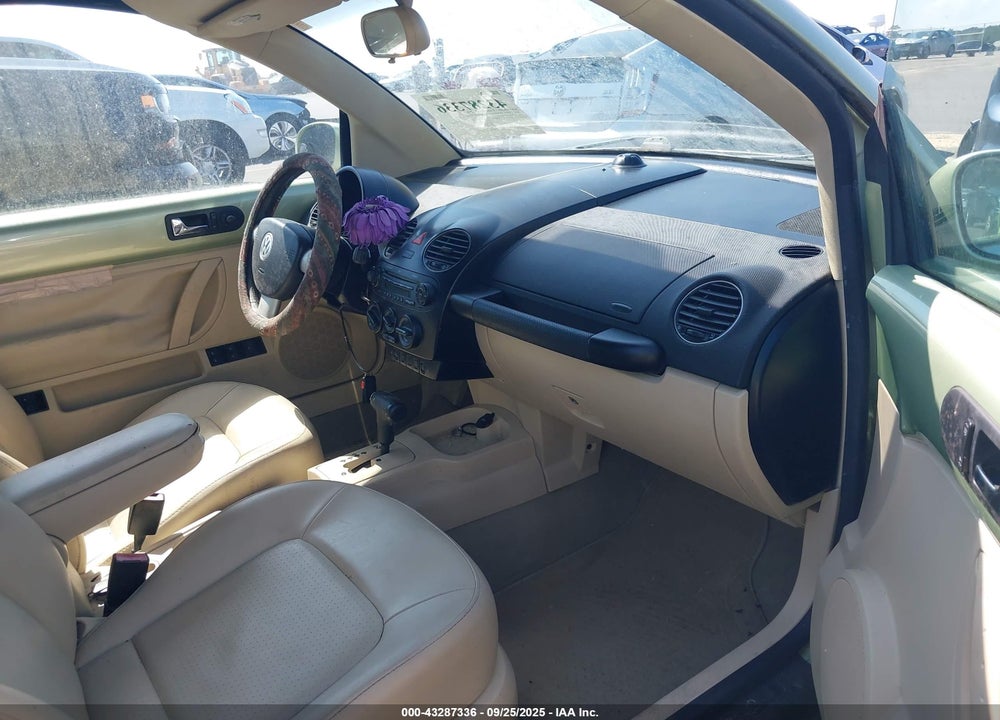 2009 VOLKSWAGEN NEW BEETLE 2.5L VIN: 3VWRF31Y59M405743