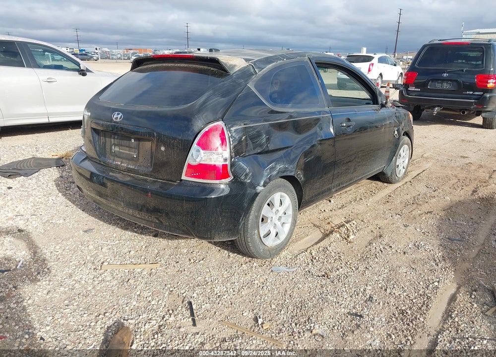 2009 HYUNDAI ACCENT GS VIN: KMHCM36C39U118100