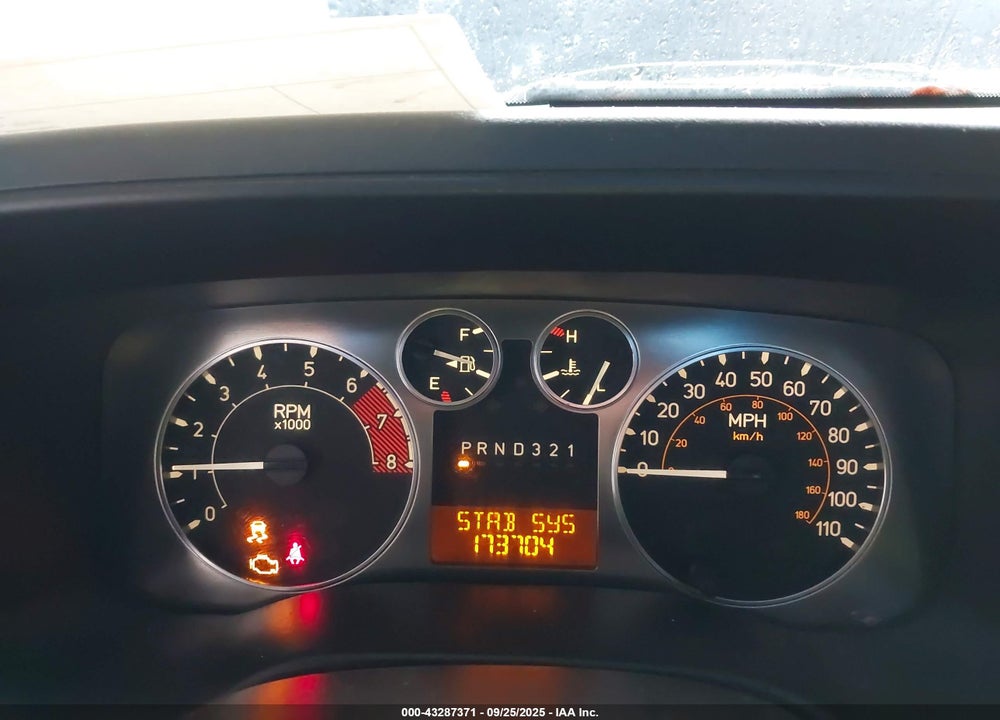2007 HUMMER H3 VIN: 5GTDN13E378210905