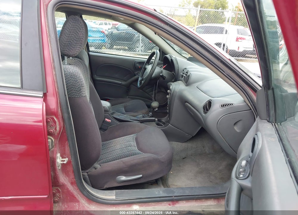 2005 PONTIAC GRAND AM SE VIN: 1G2NE52E35M135684