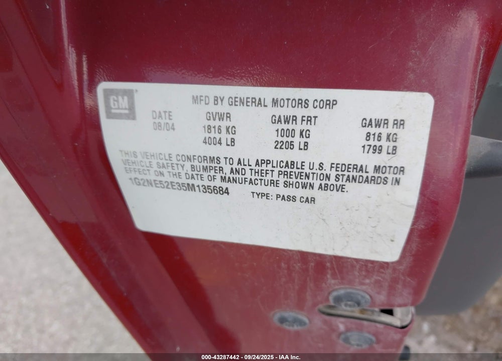 2005 PONTIAC GRAND AM SE VIN: 1G2NE52E35M135684