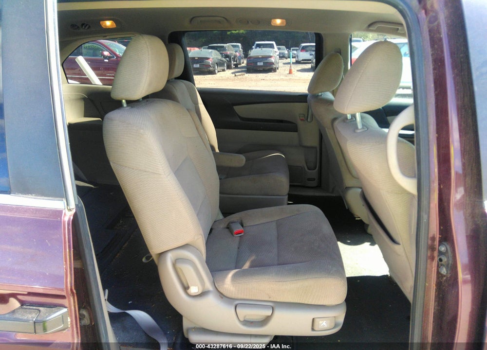 2012 HONDA ODYSSEY LX VIN: 5FNRL5H21CB037596