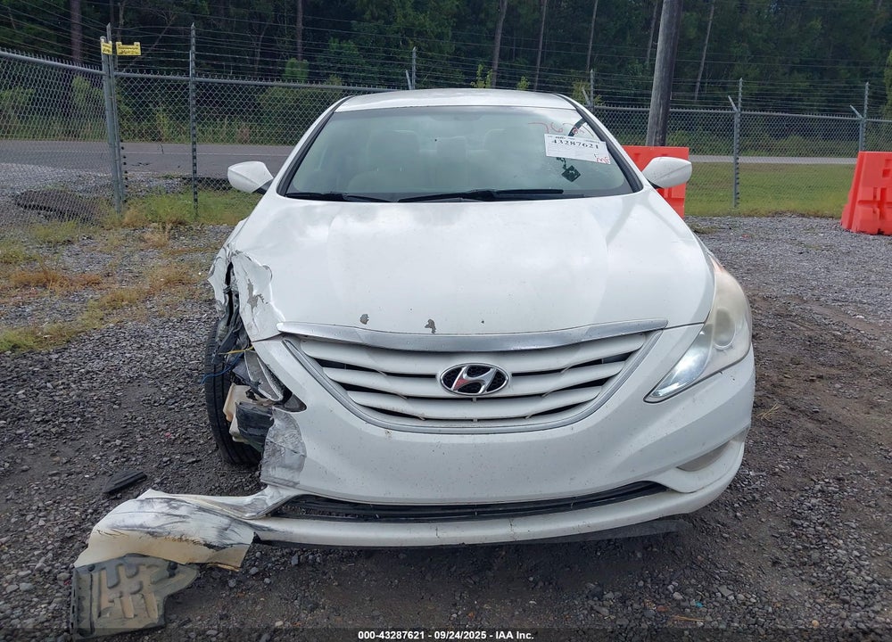 2013 HYUNDAI SONATA GLS VIN: 5NPEB4AC1DH671184