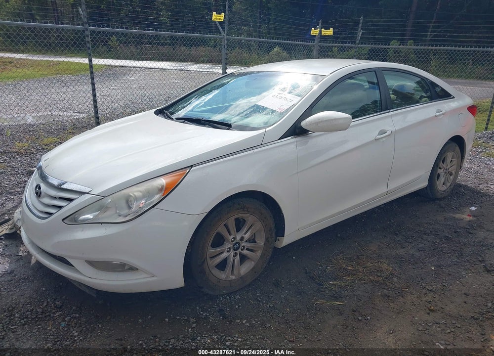 2013 HYUNDAI SONATA GLS VIN: 5NPEB4AC1DH671184