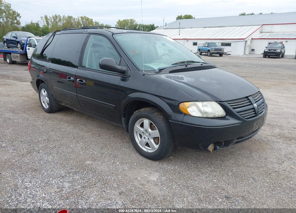 2005 DODGE GRAND CARAVAN SXT VIN: 2D4GP44L55R259623