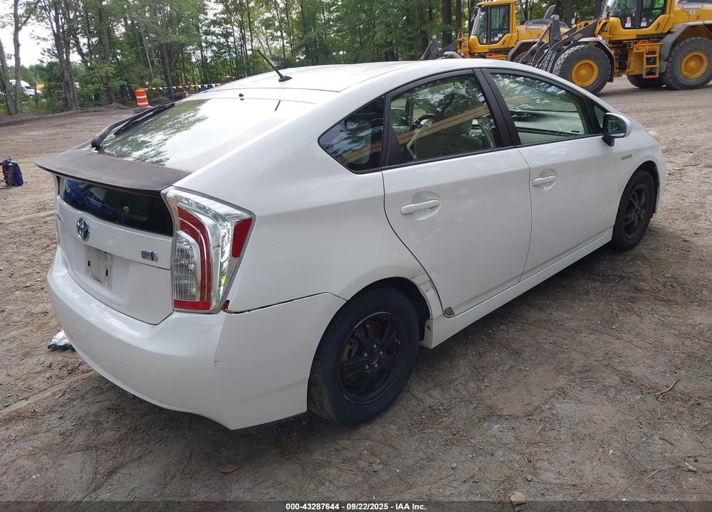 2013 TOYOTA PRIUS VIN: JTDKN3DU9D5645506
