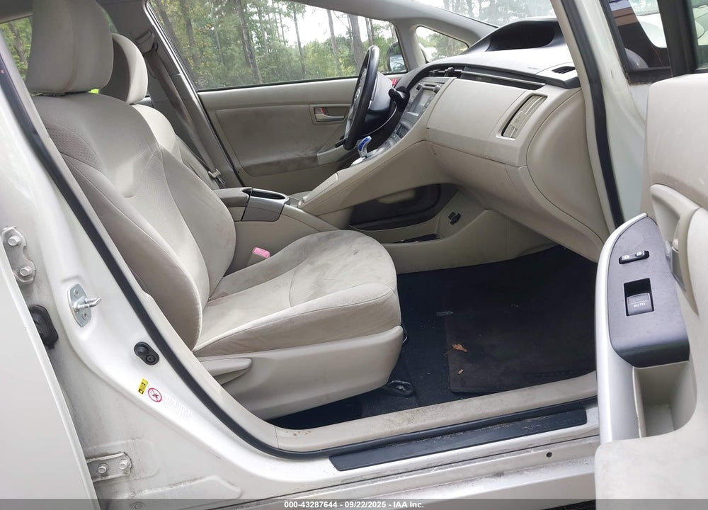 2013 TOYOTA PRIUS VIN: JTDKN3DU9D5645506