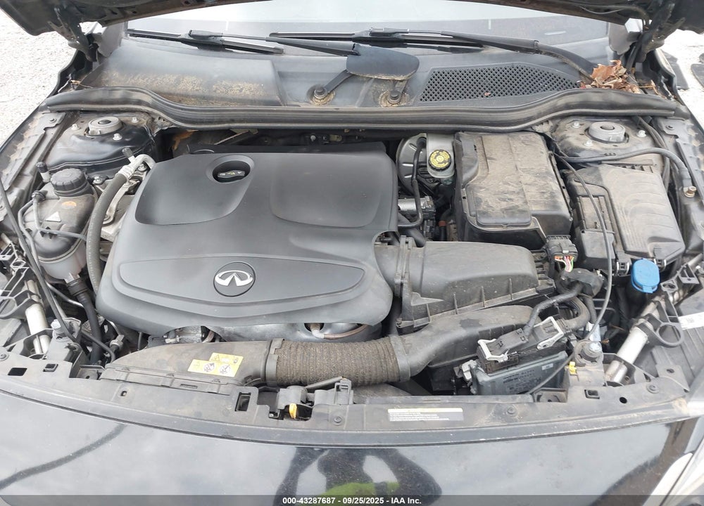 2017 INFINITI QX30 VIN: SJKCH5CPXHA033814