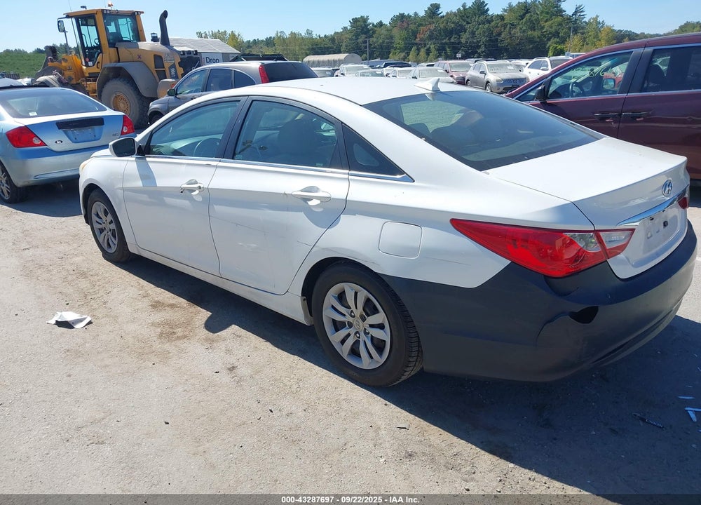2011 HYUNDAI SONATA GLS VIN: 5NPEB4AC3BH243985