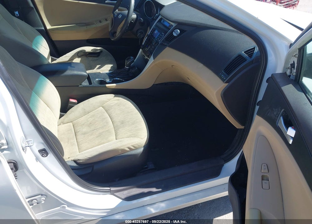 2011 HYUNDAI SONATA GLS VIN: 5NPEB4AC3BH243985