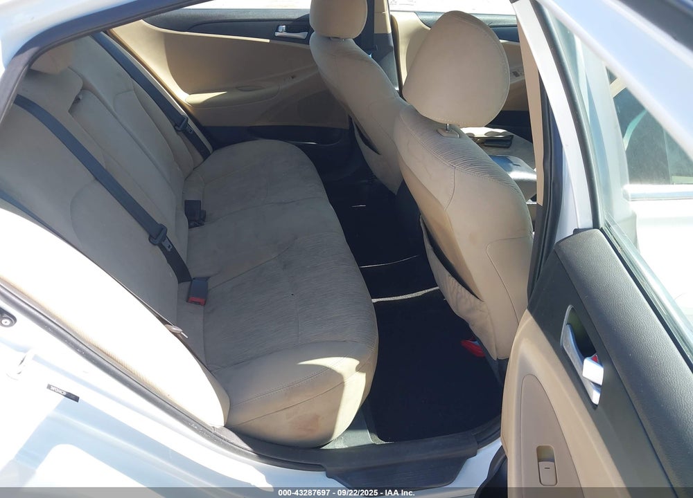 2011 HYUNDAI SONATA GLS VIN: 5NPEB4AC3BH243985