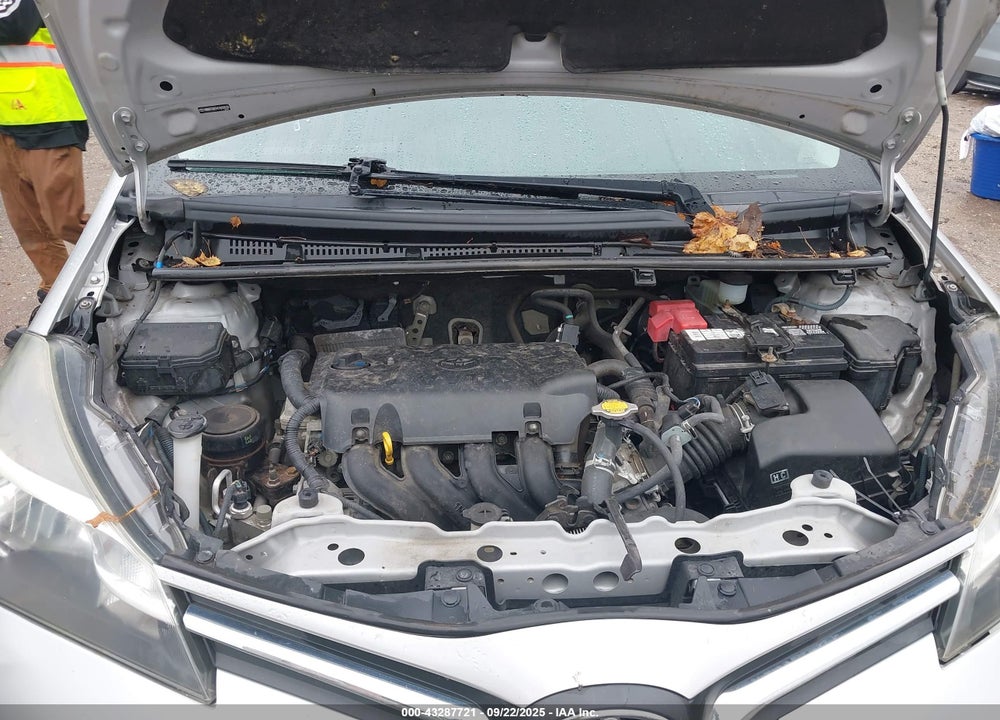 2015 TOYOTA YARIS VIN: VNKKTUD34FA033525