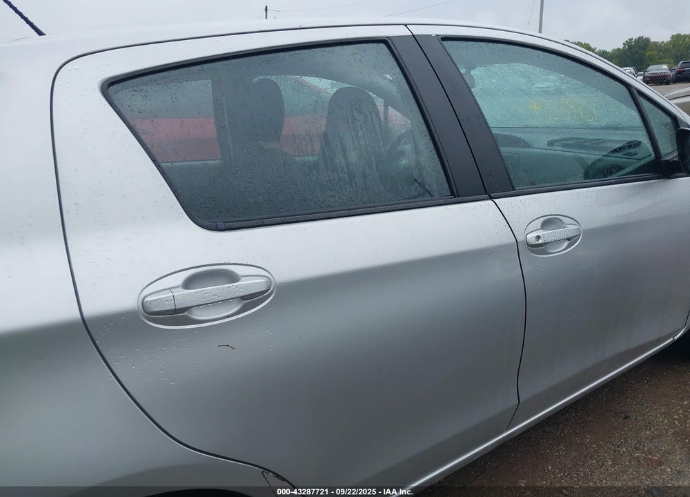 2015 TOYOTA YARIS VIN: VNKKTUD34FA033525