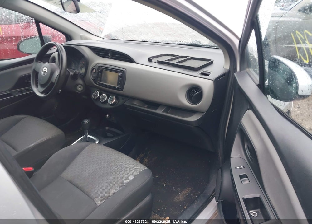 2015 TOYOTA YARIS VIN: VNKKTUD34FA033525