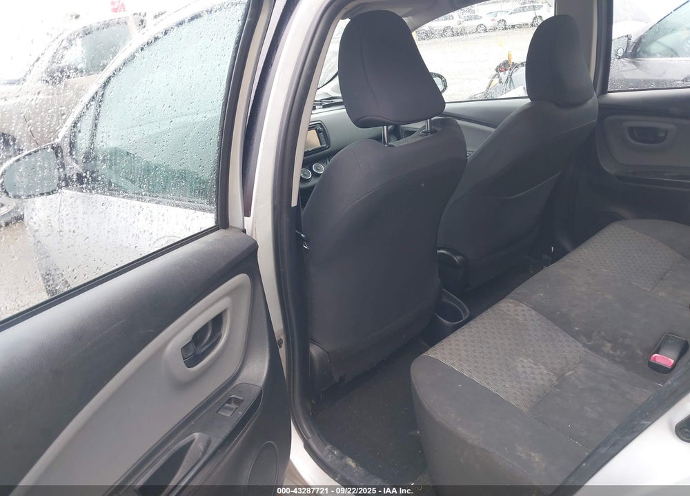 2015 TOYOTA YARIS VIN: VNKKTUD34FA033525