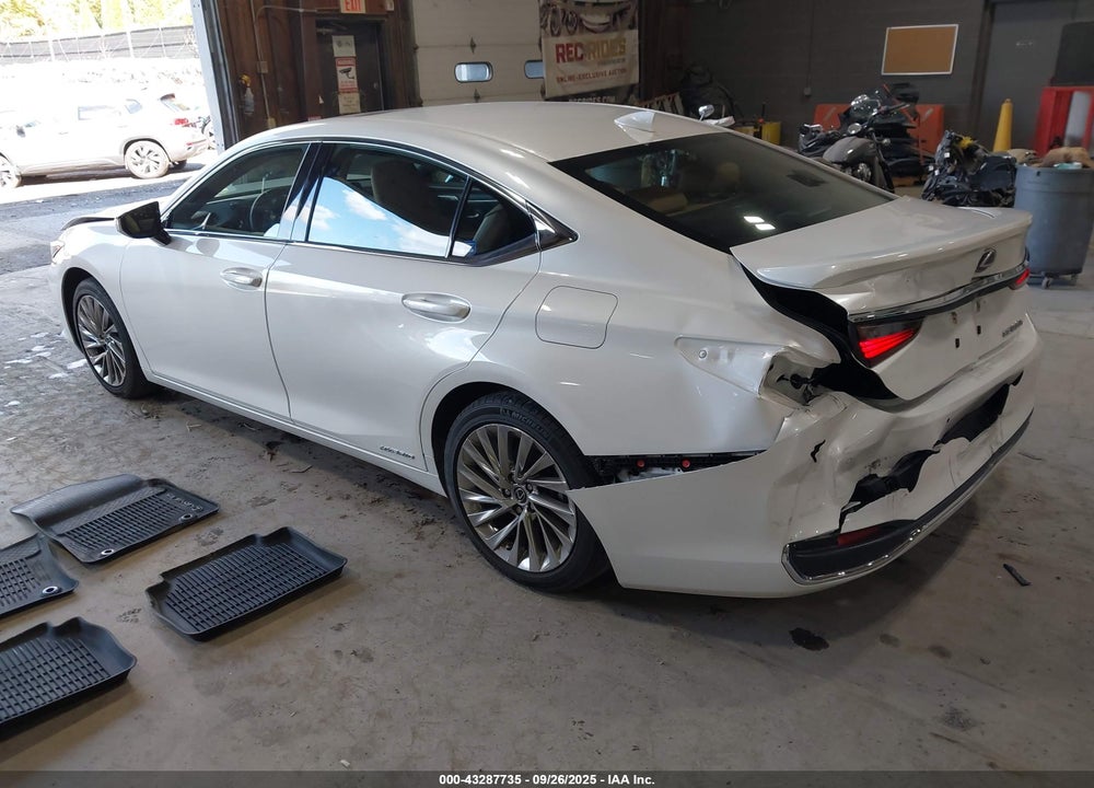 2022 LEXUS ES 300H VIN: 58AEA1C14NU022133