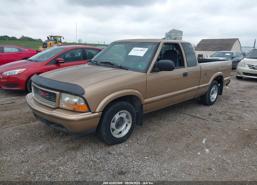1999 GMC SONOMA SLS VIN: 1GTCS1946X8512036