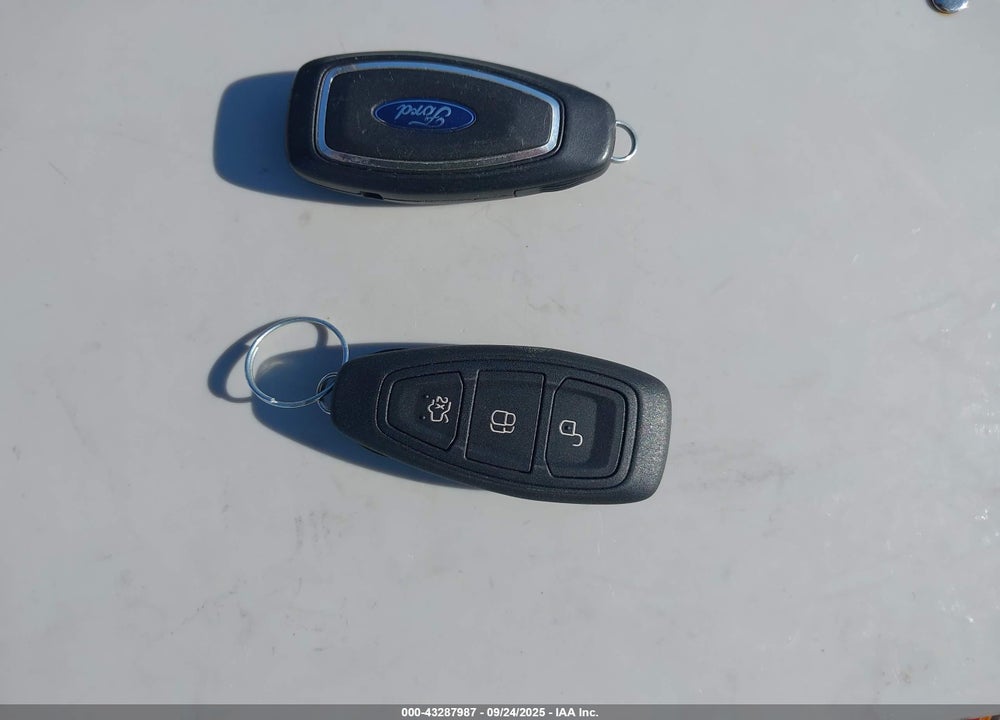 2013 FORD C-MAX VIN: 1FADP5BU2DL525999