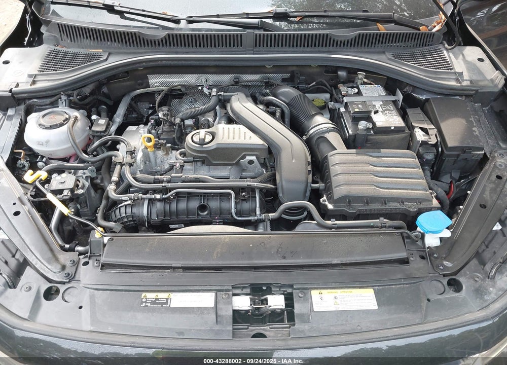 2025 VOLKSWAGEN JETTA VIN: 3VW7X7BU4SM017772