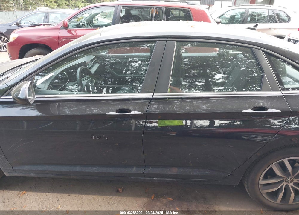 2025 VOLKSWAGEN JETTA VIN: 3VW7X7BU4SM017772