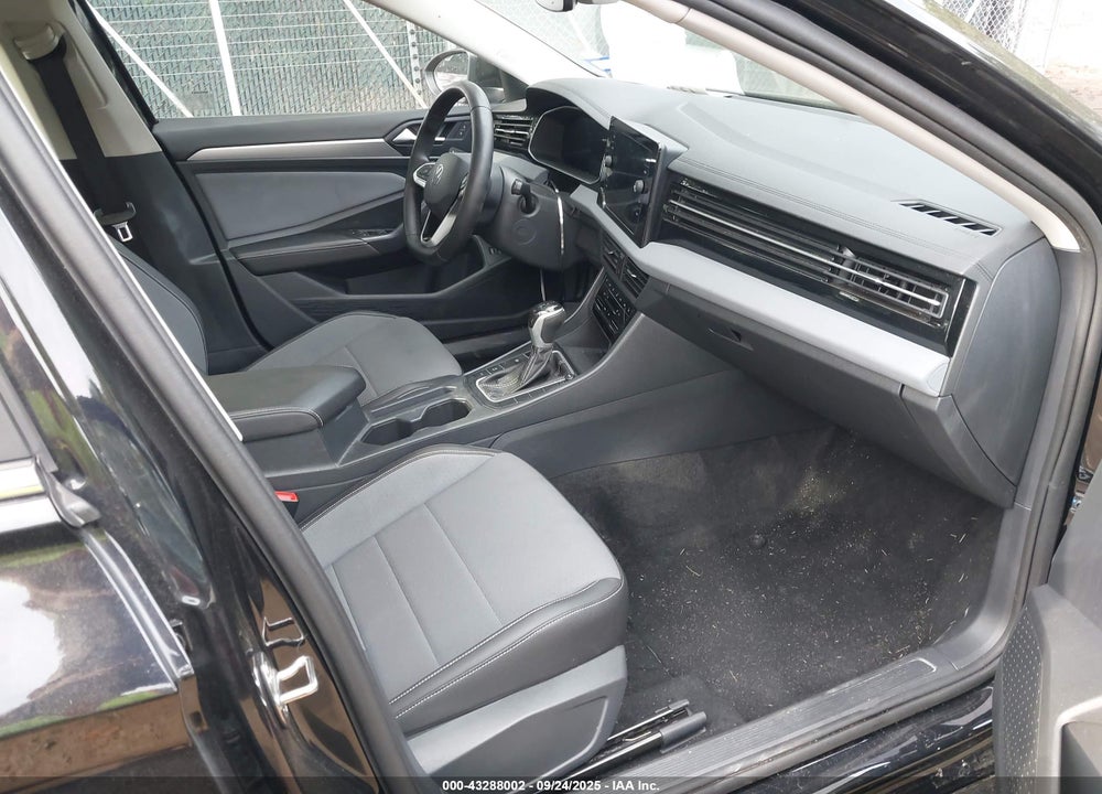 2025 VOLKSWAGEN JETTA VIN: 3VW7X7BU4SM017772