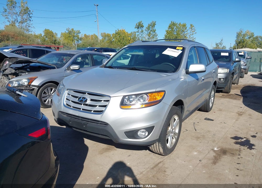 2011 HYUNDAI SANTA FE VIN: 5XYZK3AB5BG047797