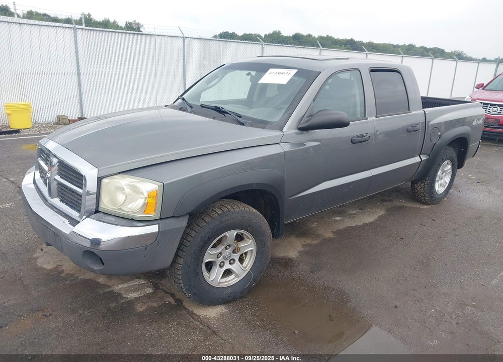 2005 DODGE DAKOTA SLT VIN: 1D7HW48K45S315447