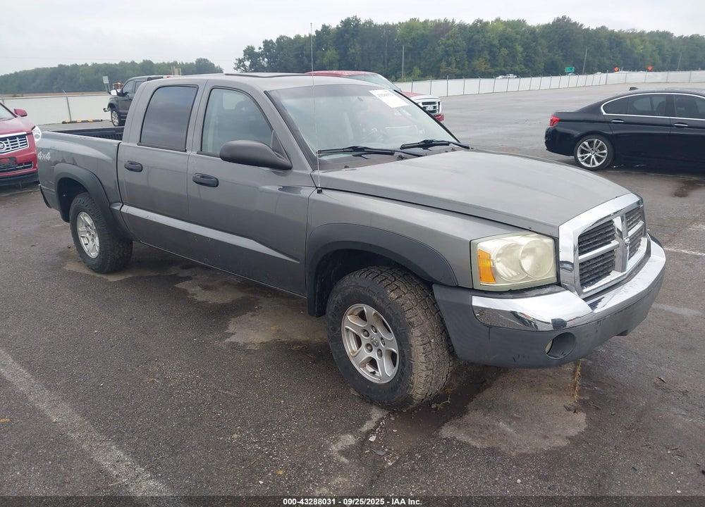2005 DODGE DAKOTA SLT VIN: 1D7HW48K45S315447