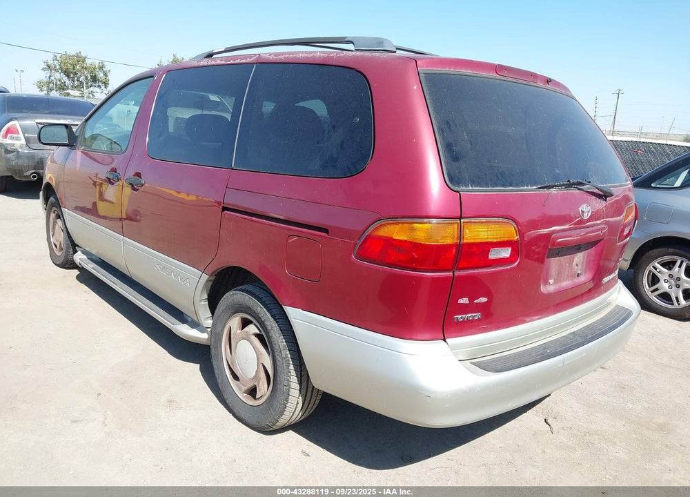 2000 TOYOTA SIENNA XLE VIN: 4T3ZF13C4YU236126