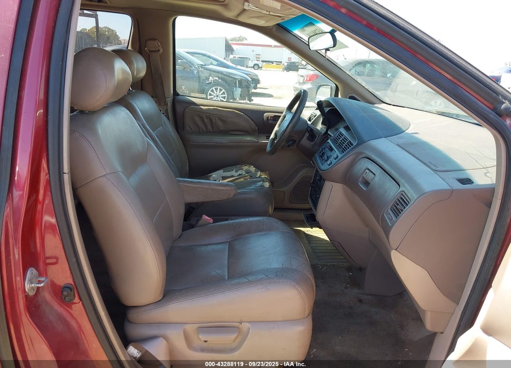 2000 TOYOTA SIENNA XLE VIN: 4T3ZF13C4YU236126