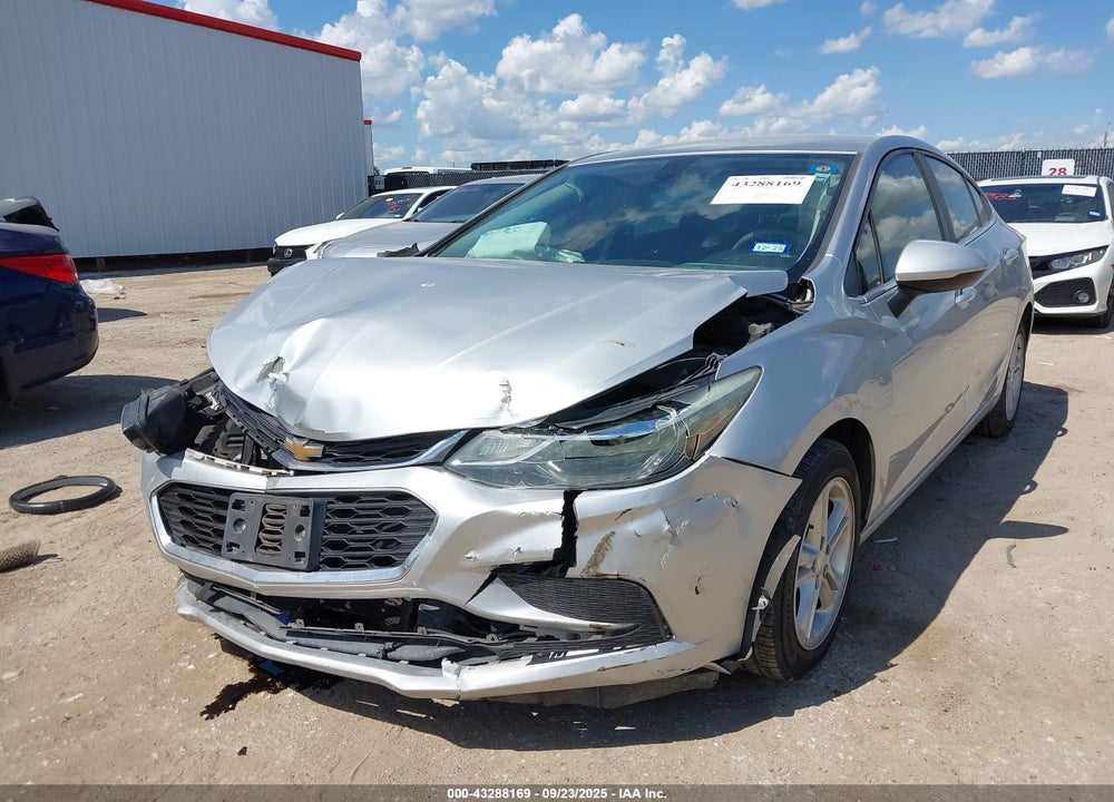 2018 CHEVROLET CRUZE LT AUTO VIN: 1G1BE5SMXJ7154272
