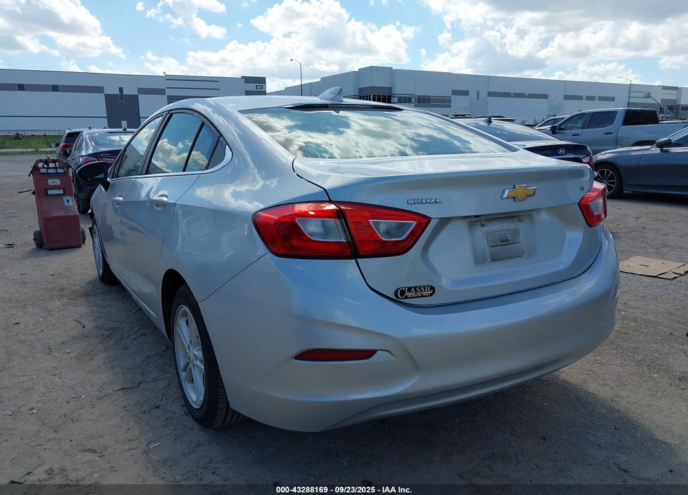 2018 CHEVROLET CRUZE LT AUTO VIN: 1G1BE5SMXJ7154272