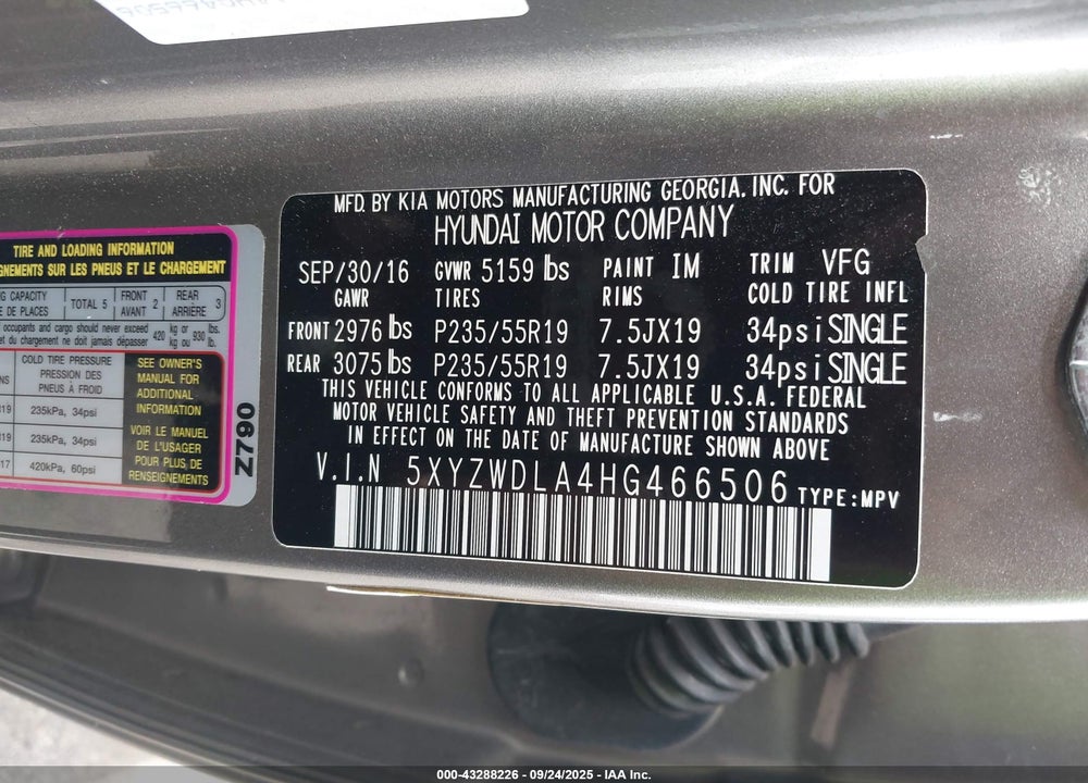 2017 HYUNDAI SANTA FE VIN: 5XYZWDLA4HG466506