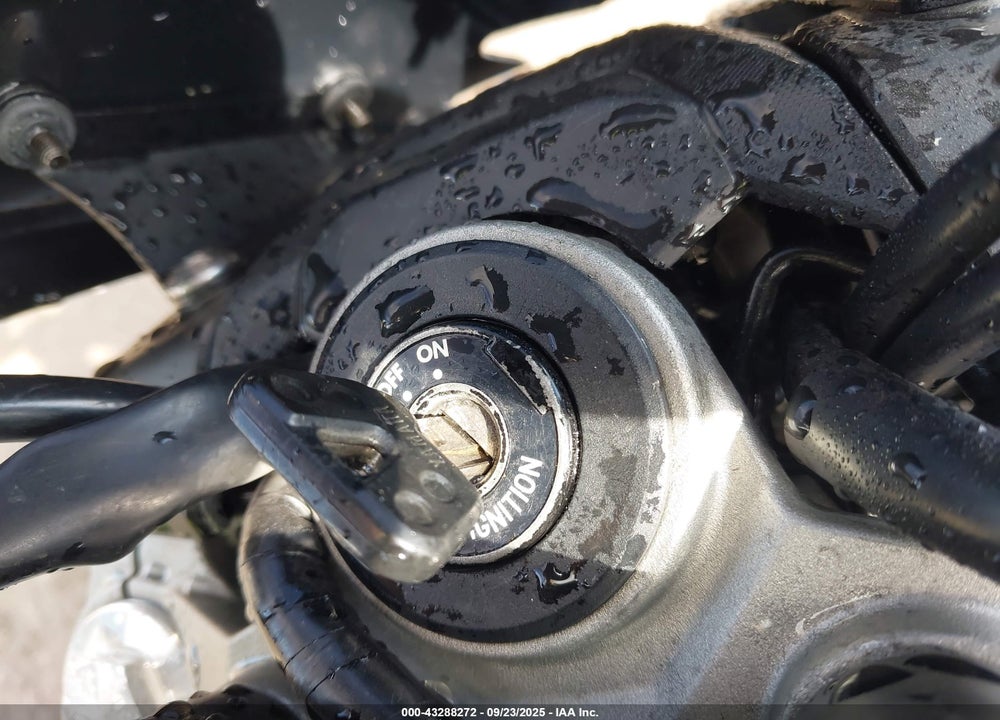 2015 YAMAHA FZ07 VIN: JYARM06E8FA001684