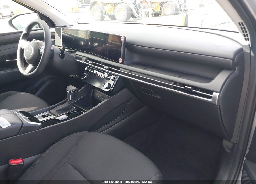 2025 HYUNDAI TUCSON VIN: 5NMJB3DE0SH557984