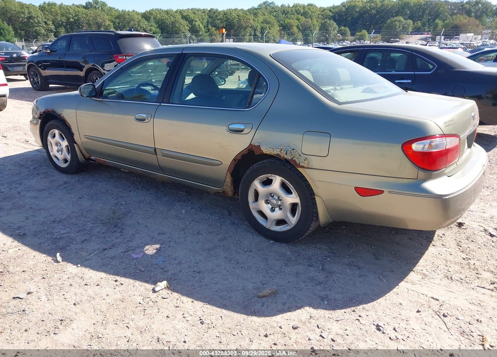 2000 INFINITI I30 LUXURY/TOURING VIN: JNKCA31A5YT114751