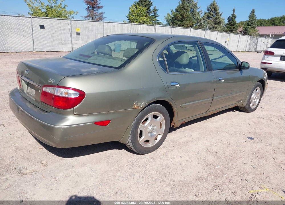 2000 INFINITI I30 LUXURY/TOURING VIN: JNKCA31A5YT114751