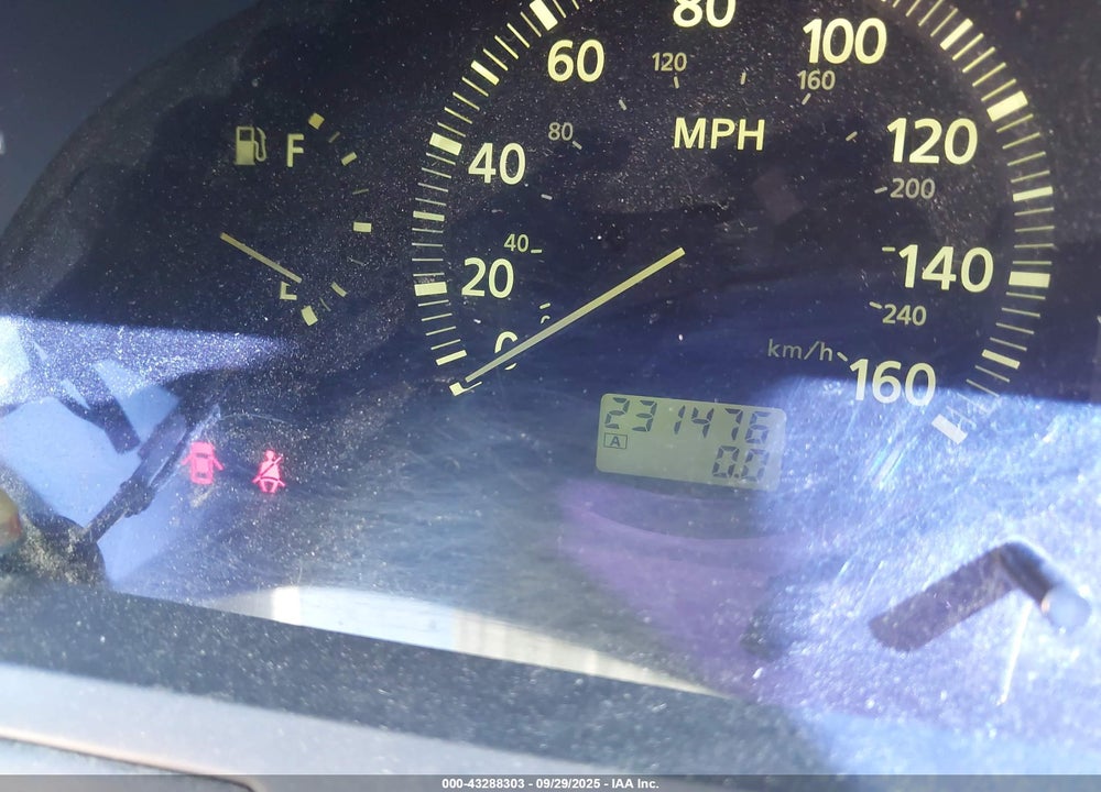 2000 INFINITI I30 LUXURY/TOURING VIN: JNKCA31A5YT114751