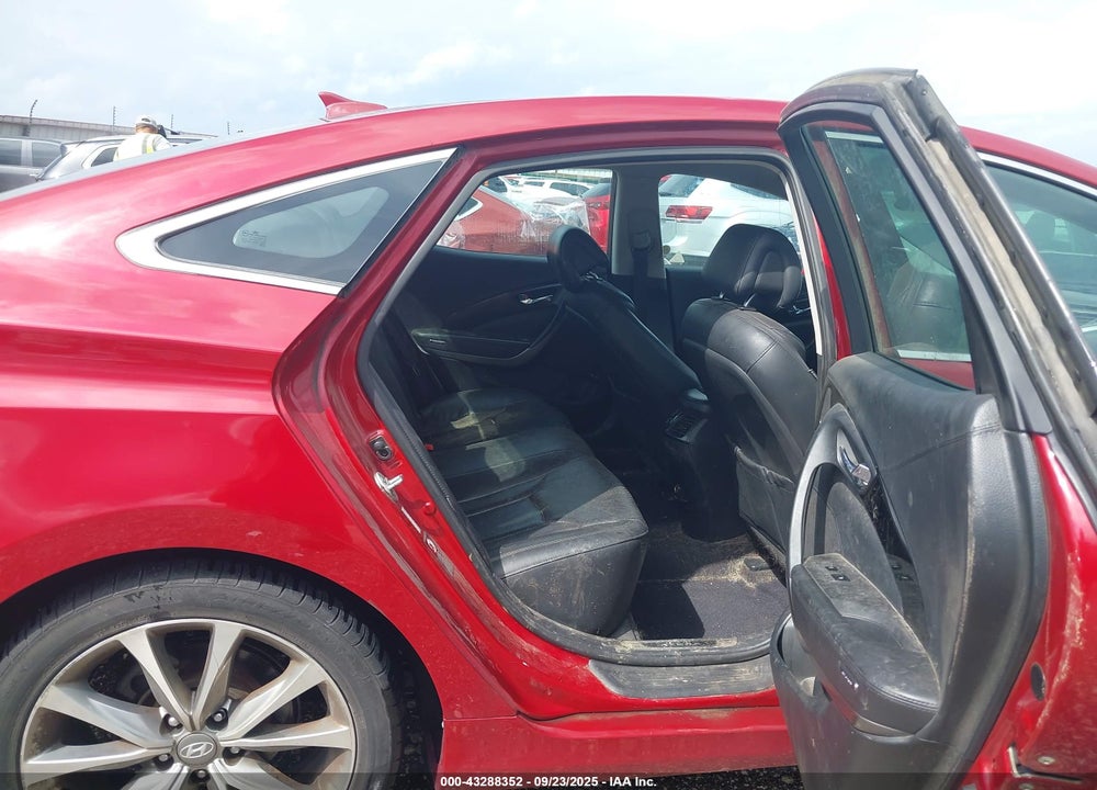 2016 HYUNDAI AZERA VIN: KMHFG4JG7GA501332