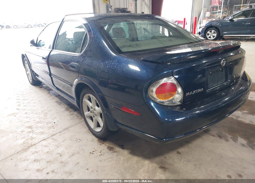 2002 NISSAN MAXIMA SE VIN: JN1DA31A62T315512