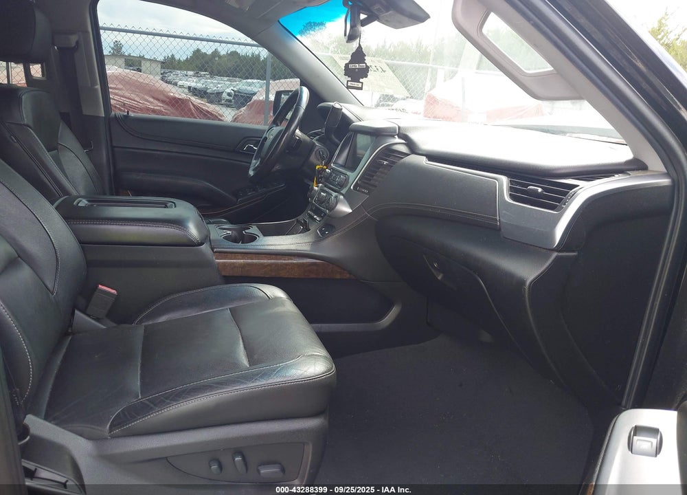2019 CHEVROLET TAHOE LT VIN: 1GNSCBKC0KR138629