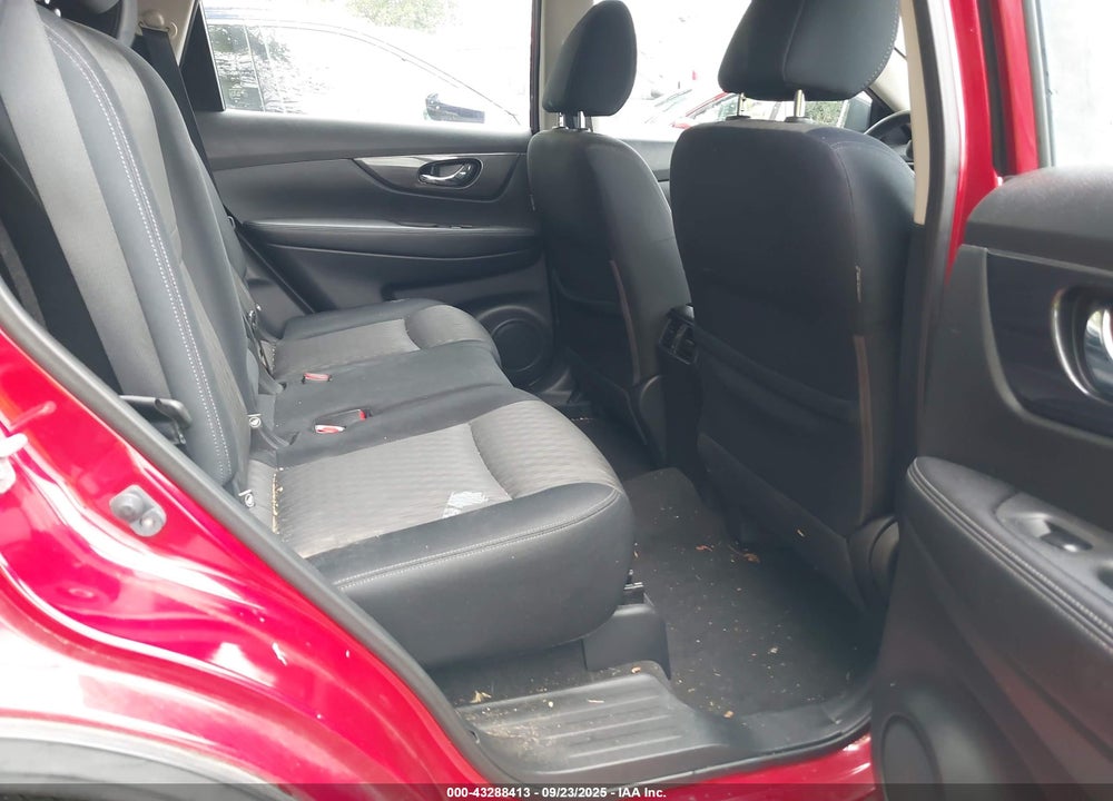 2017 NISSAN ROGUE SPORT VIN: JN8AT2MT2HW393797