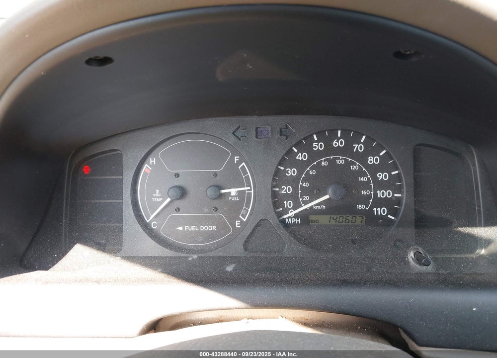 2000 TOYOTA COROLLA CE VIN: 1NXBR12EXYZ371325